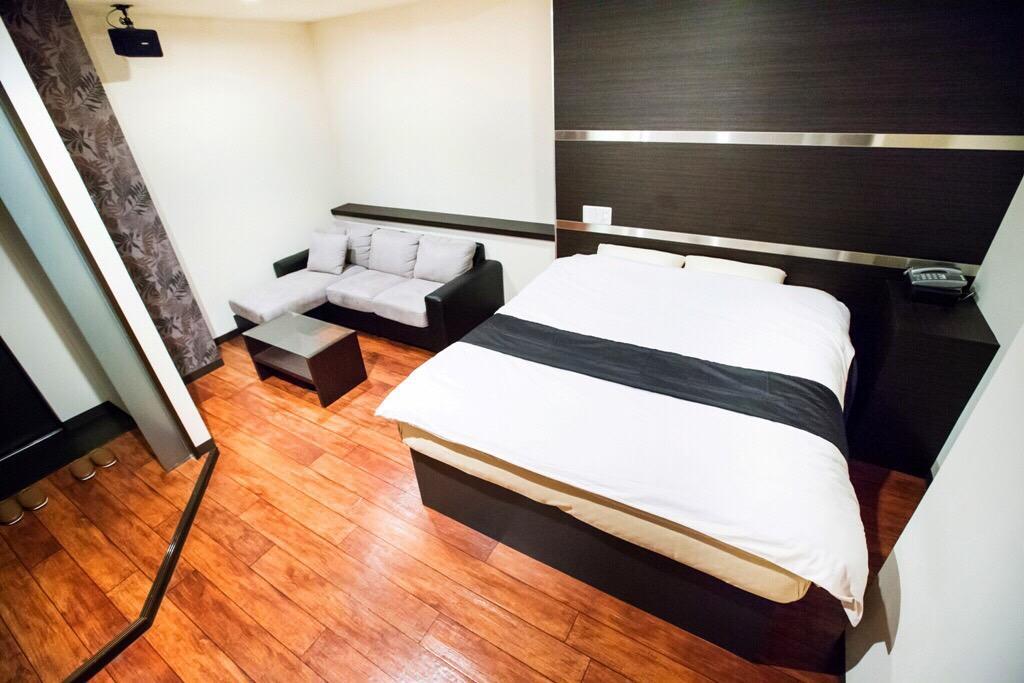 Hotel Hills Osaka Exterior photo